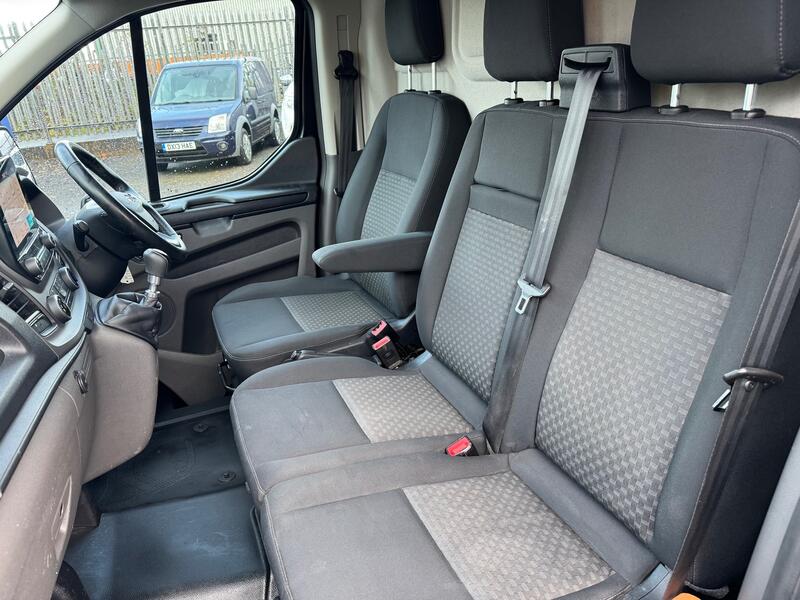 FORD TRANSIT CUSTOM 2.0 300 EcoBlue Trend LWB High Roof Van. Black.  2021