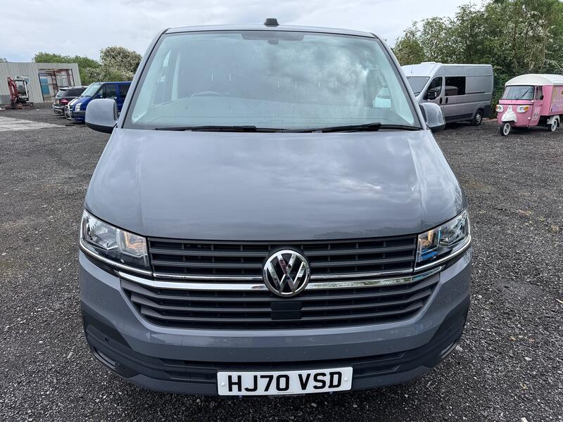 VOLKSWAGEN TRANSPORTER 2.0 TDI 150 Highline. Pure Grey. Tailgate.  2020