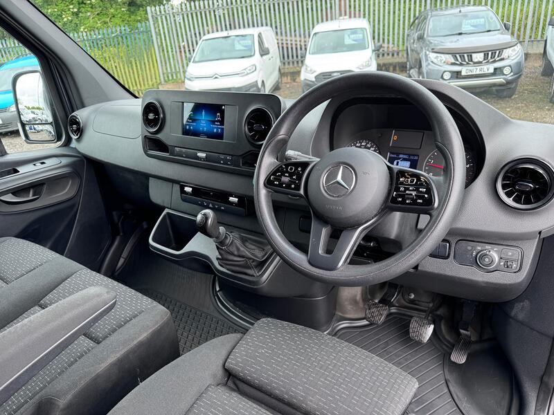 MERCEDES-BENZ SPRINTER 2.1 314 CDI Premium MWB. Metallic Grey. AC. Appleplay. MBSH.  2020