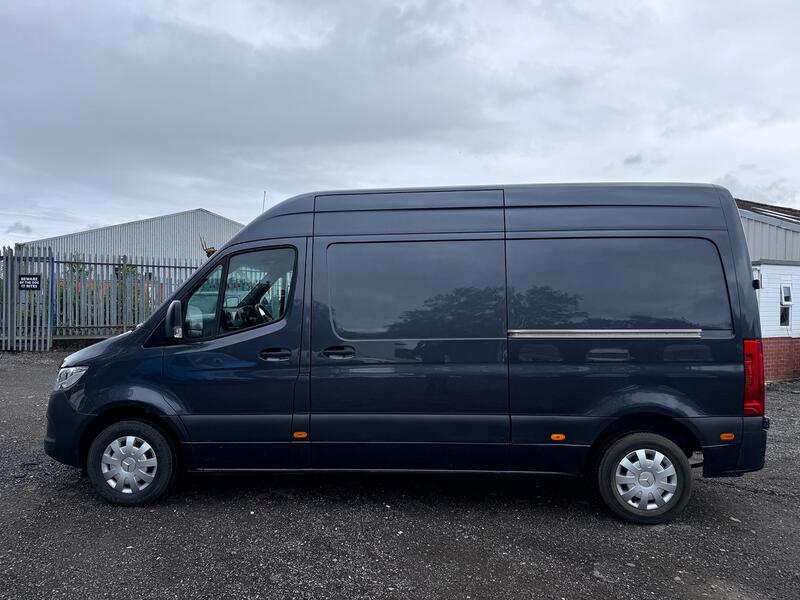 MERCEDES-BENZ SPRINTER 2.1 314 CDI Premium MWB. Metallic Grey. AC. Appleplay. MBSH.  2020