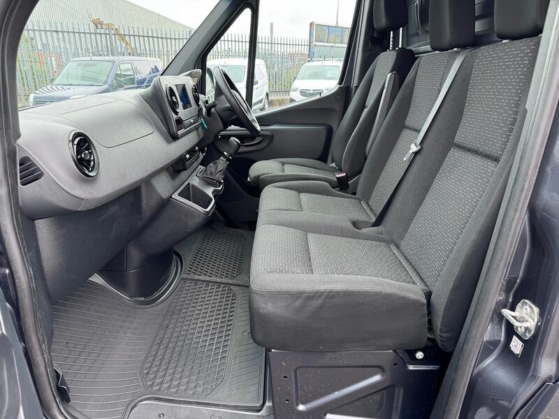 MERCEDES-BENZ SPRINTER 2.1 314 CDI Premium MWB. Metallic Grey. AC. Appleplay. MBSH.  2020