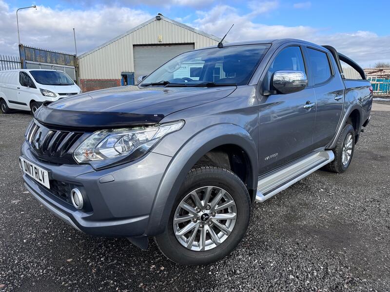 MITSUBISHI L200 2.4 DI-D DC Warrior. Double  cab. Auto. Leather. Cruise. Nav. Reverse Cam. 2017