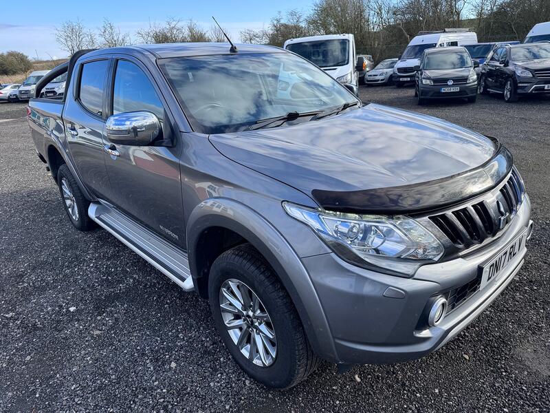 MITSUBISHI L200 2.4 DI-D DC Warrior. Double  cab. Auto. Leather. Cruise. Nav. Reverse Cam. 2017