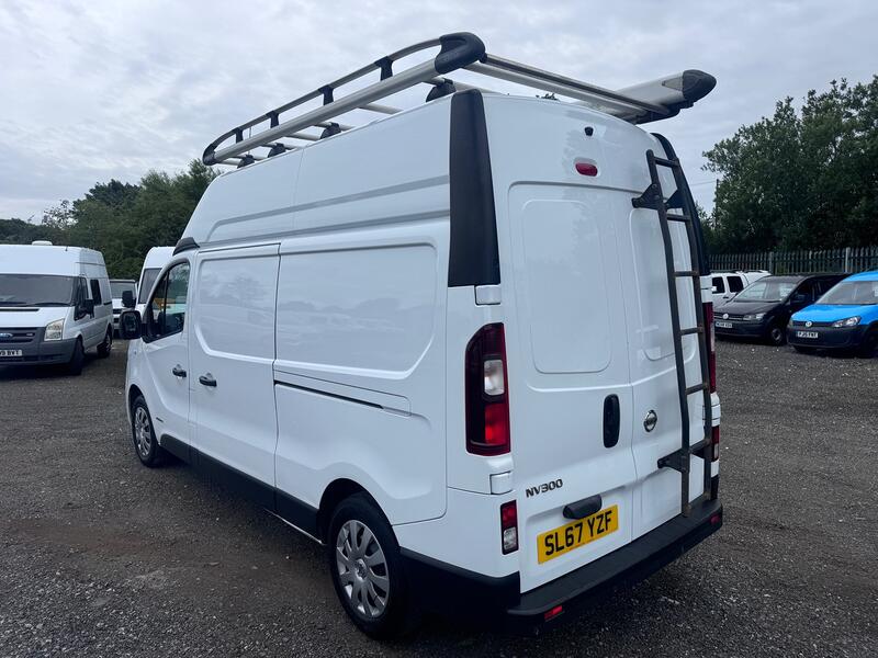 NISSAN NV300 1.6 dCi Acenta LWB High Roof Van. AC. Reverse Cam. FSH.  New engine 2021 (Nissan supplied and fitted 2017