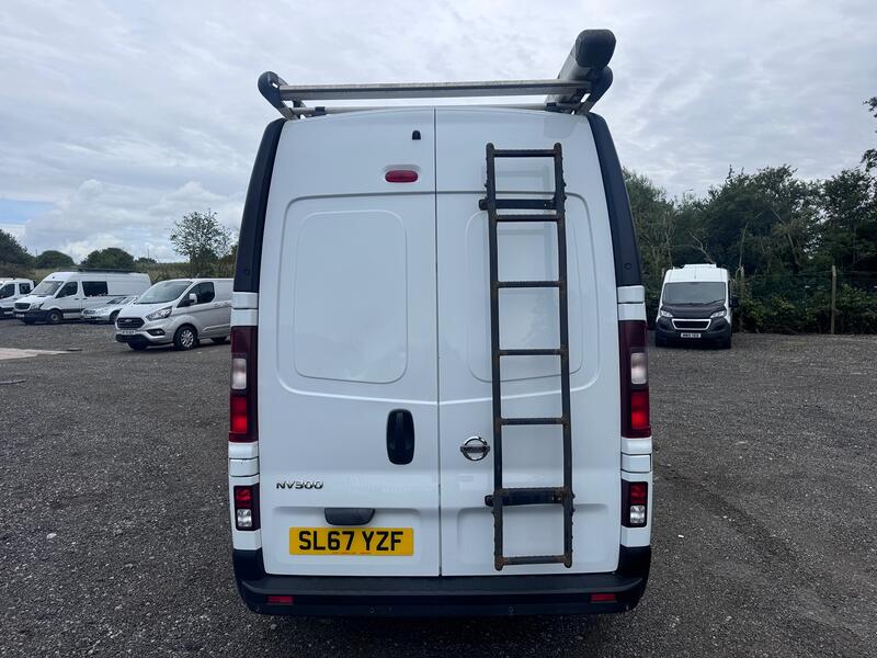 NISSAN NV300 1.6 dCi Acenta LWB High Roof Van. AC. Reverse Cam. FSH.  New engine 2021 (Nissan supplied and fitted 2017