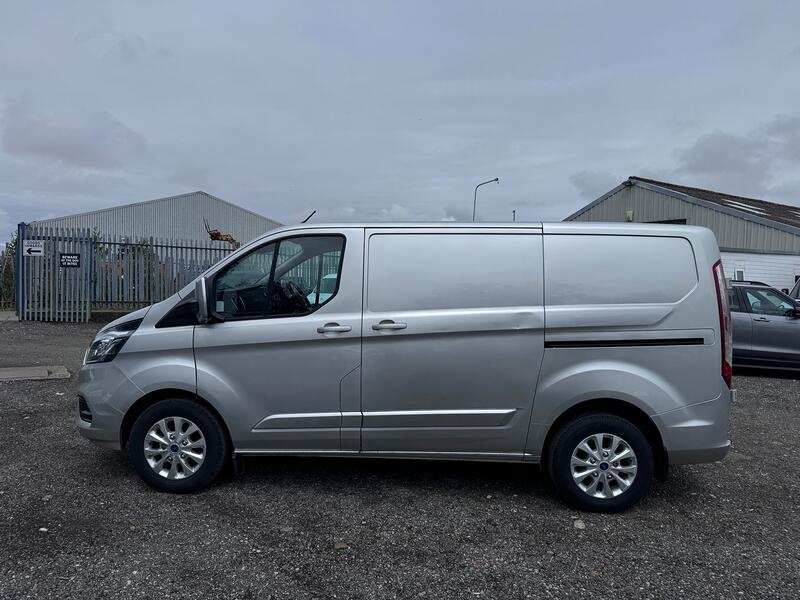 FORD TRANSIT CUSTOM 2.0 300 EcoBlue Limited. AC. Appleplay. Heated Seats. 2020