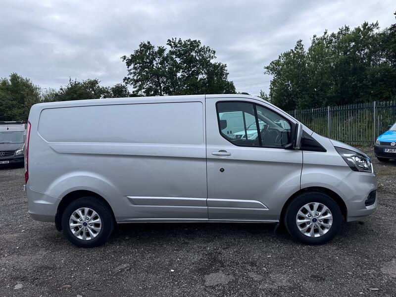 FORD TRANSIT CUSTOM 2.0 300 EcoBlue Limited. AC. Appleplay. Heated Seats. 2020