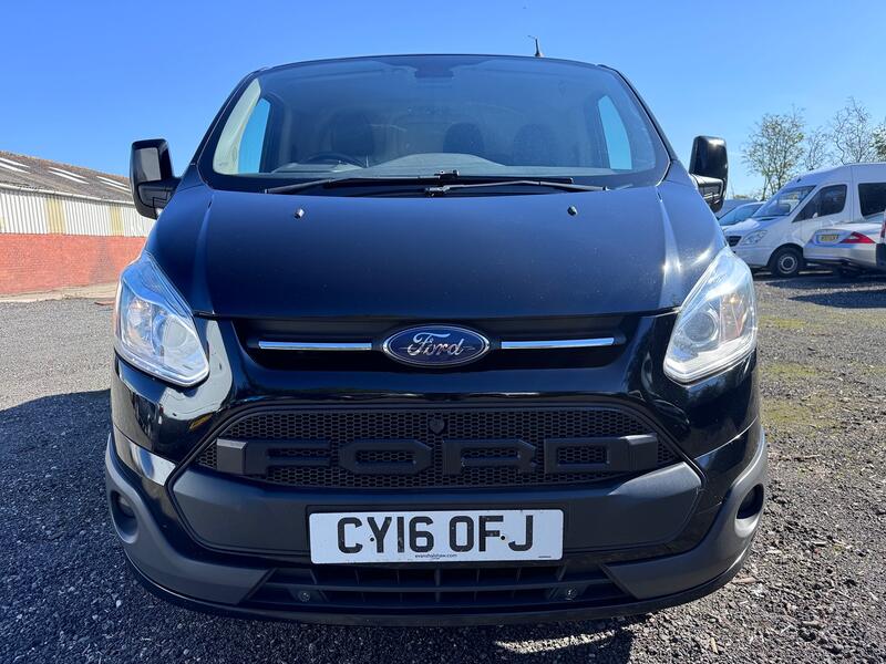 FORD TRANSIT CUSTOM 2.2 TDCi 290 Limited. 18