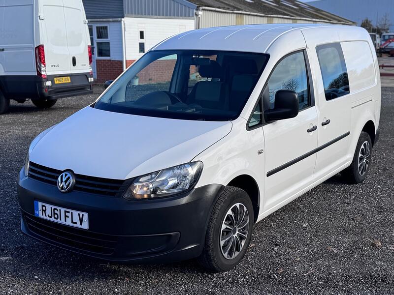 VOLKSWAGEN CADDY MAXI 2.0 TDi C20 Maxi Kombi Crew Van. 5 Seats. AC. Tailgate. 2011