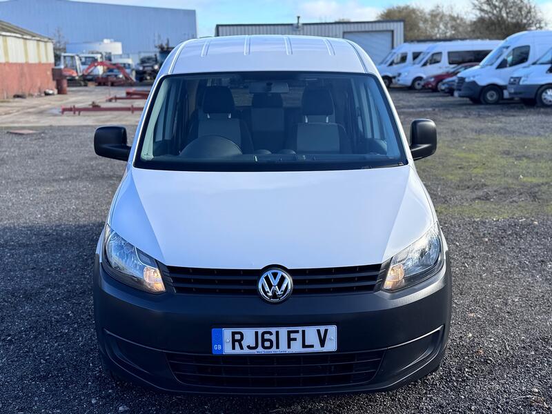 VOLKSWAGEN CADDY MAXI 2.0 TDi C20 Maxi Kombi Crew Van. 5 Seats. AC. Tailgate. 2011