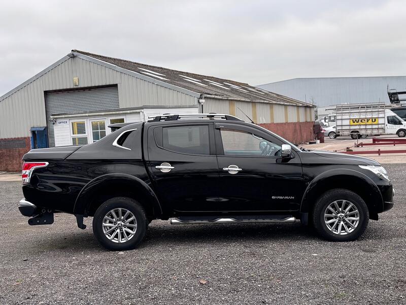 MITSUBISHI L200 2.4  Barbarian Double Cab Pickup. Leather. Nav. FSH. 2016