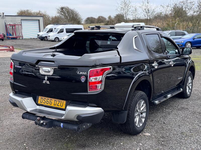 MITSUBISHI L200 2.4  Barbarian Double Cab Pickup. Leather. Nav. FSH. 2016