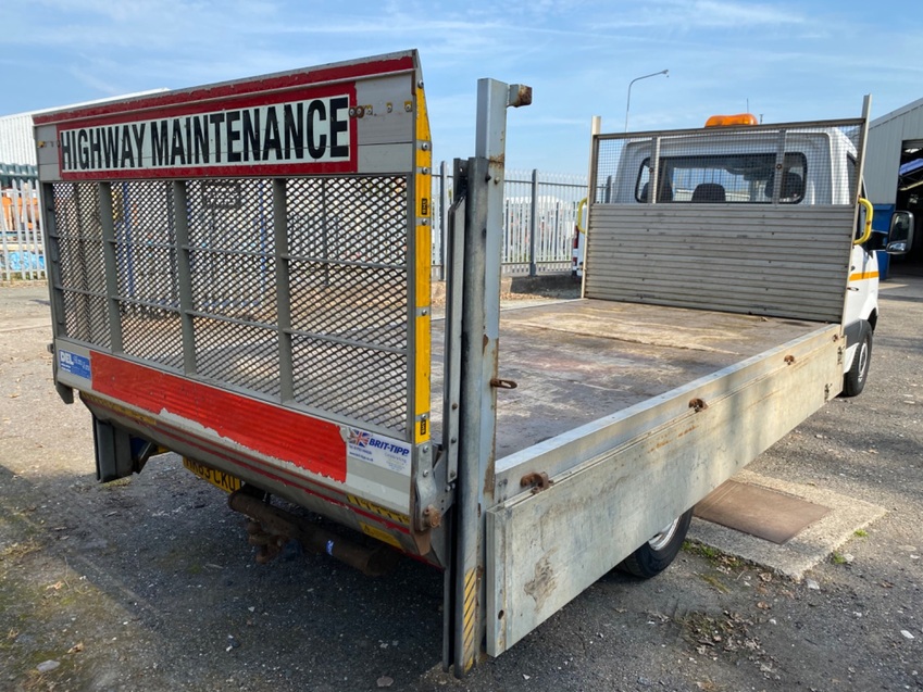 MERCEDES-BENZ SPRINTER 313 CDI 14ft Dropside + Tail-lift. 2013