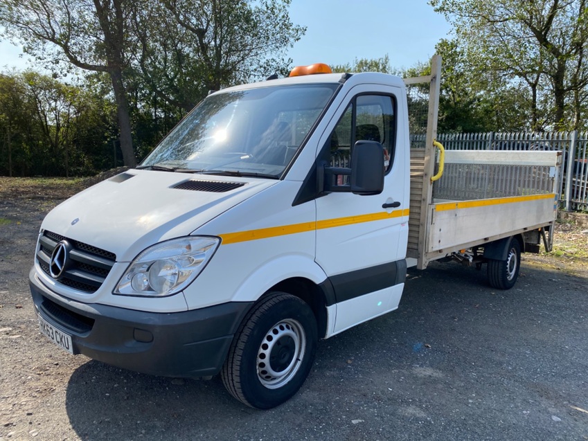 MERCEDES-BENZ SPRINTER 313 CDI 14ft Dropside + Tail-lift. 2013