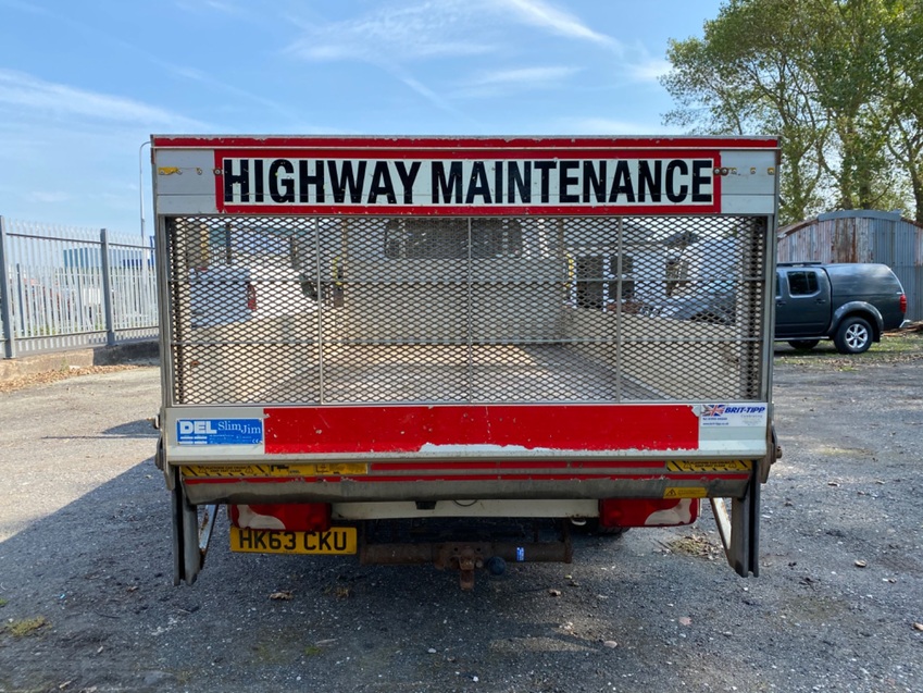 MERCEDES-BENZ SPRINTER 313 CDI 14ft Dropside + Tail-lift. 2013