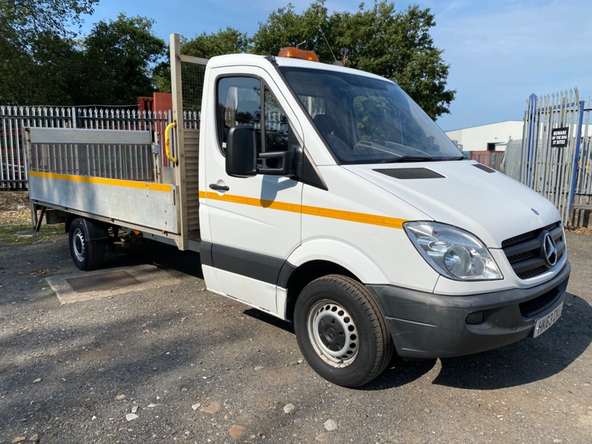 MERCEDES-BENZ SPRINTER 313 CDI 14ft Dropside + Tail-lift. 2013