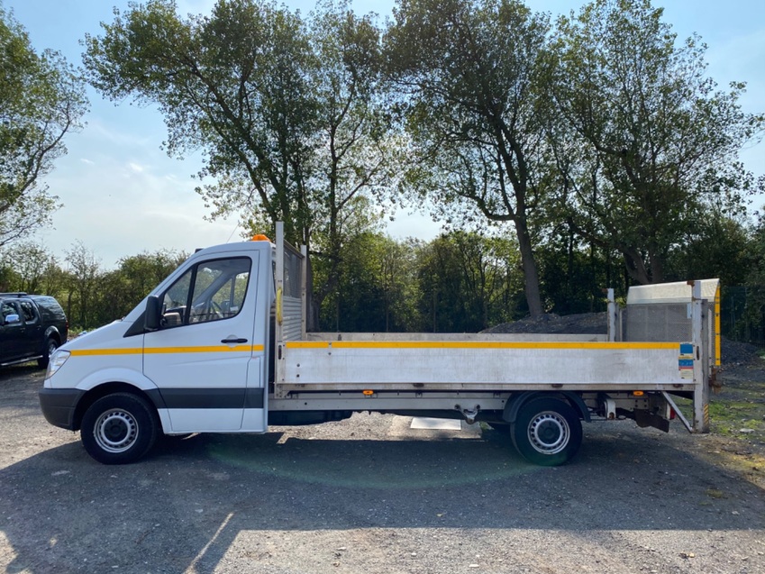 MERCEDES-BENZ SPRINTER 313 CDI 14ft Dropside + Tail-lift. 2013