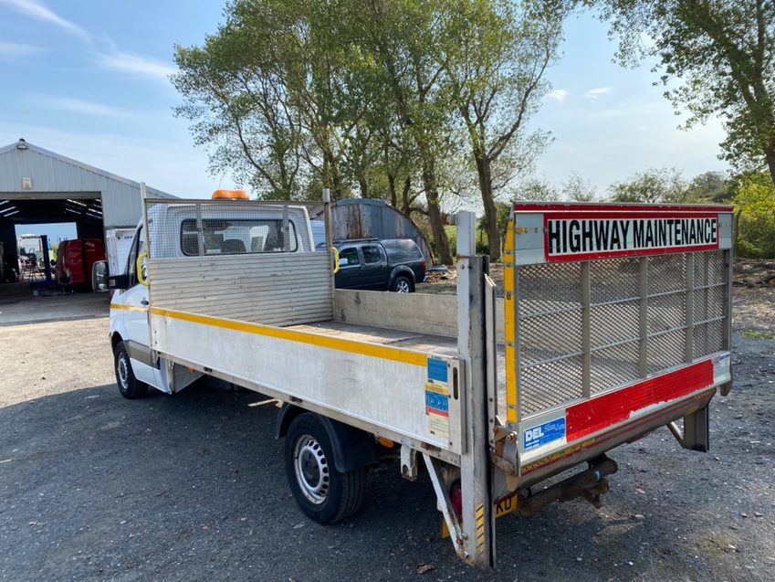 MERCEDES-BENZ SPRINTER 313 CDI 14ft Dropside + Tail-lift. 2013