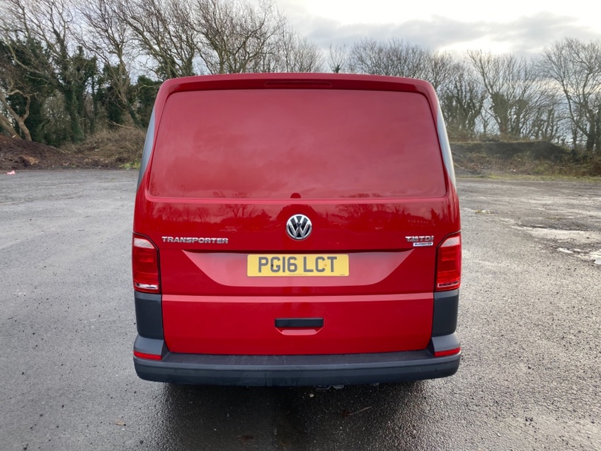 VOLKSWAGEN TRANSPORTER T28 TDI STARTLINE BLUEMOTION LWB + TAILGATE. 27855  MILES 2016