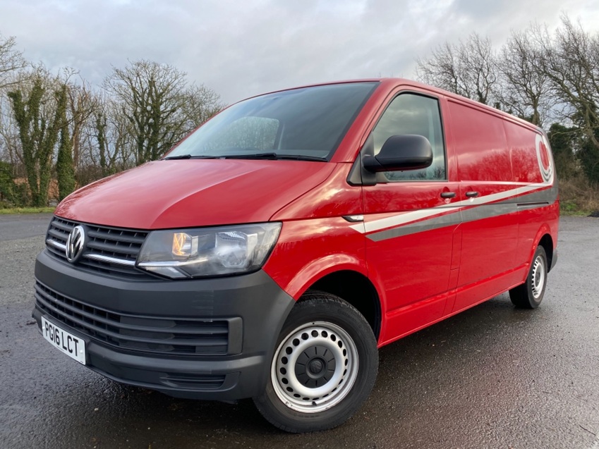 VOLKSWAGEN TRANSPORTER T28 TDI STARTLINE BLUEMOTION LWB + TAILGATE. 27855  MILES 2016