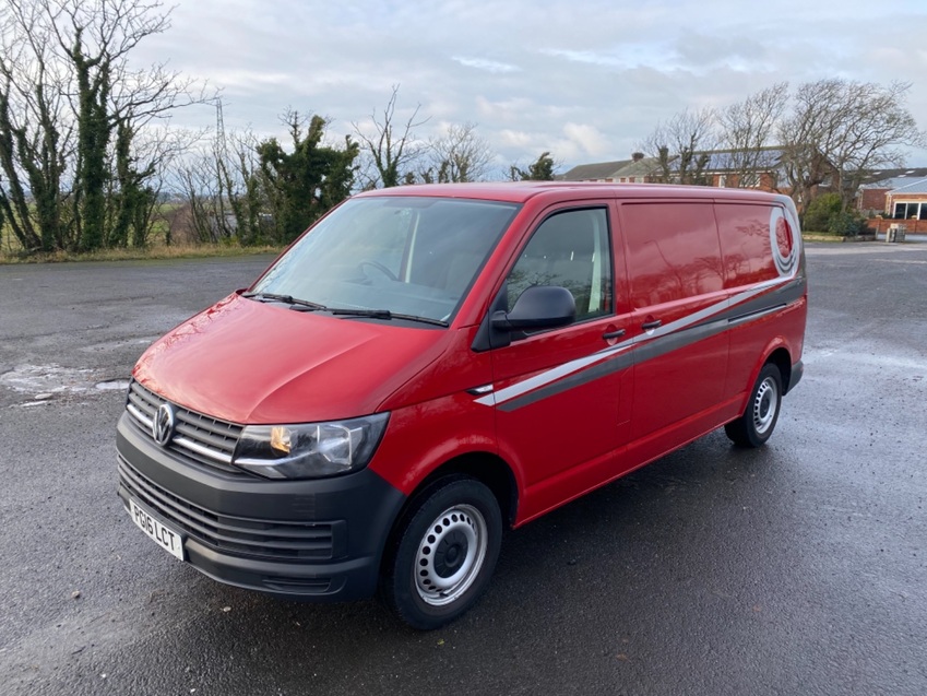 VOLKSWAGEN TRANSPORTER T28 TDI STARTLINE BLUEMOTION LWB + TAILGATE. 27855  MILES 2016