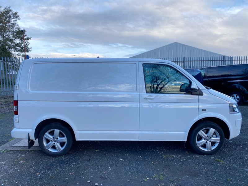 VOLKSWAGEN TRANSPORTER T32 TDI PV HIGHLINE 4MOTION 180 BHP 2015