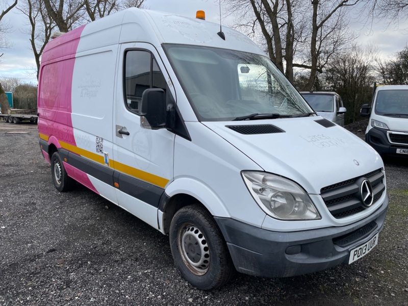 MERCEDES-BENZ SPRINTER 313 CDI MWB 1 Owner. NO VAT. 2013