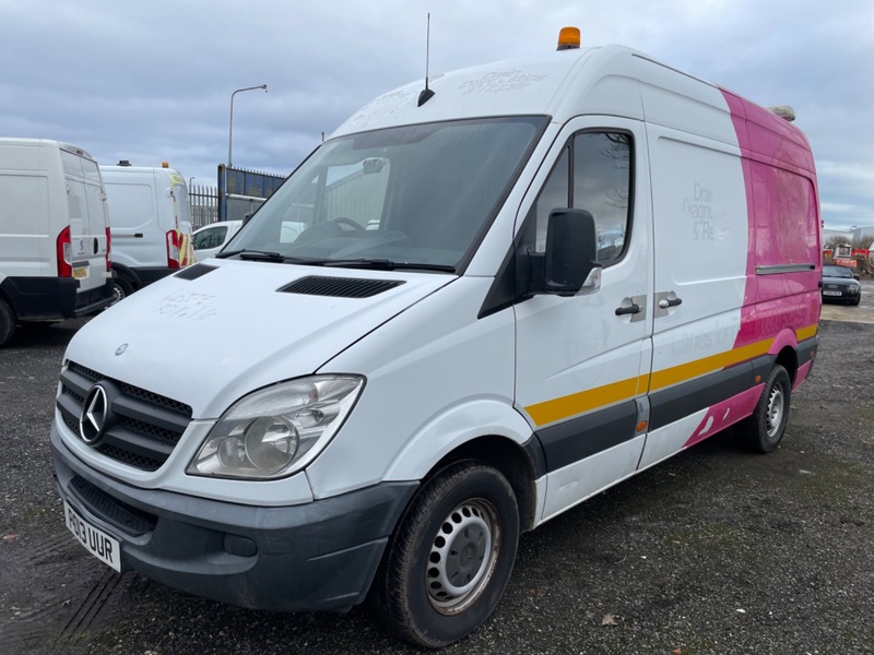 MERCEDES-BENZ SPRINTER 313 CDI MWB 1 Owner. NO VAT. 2013