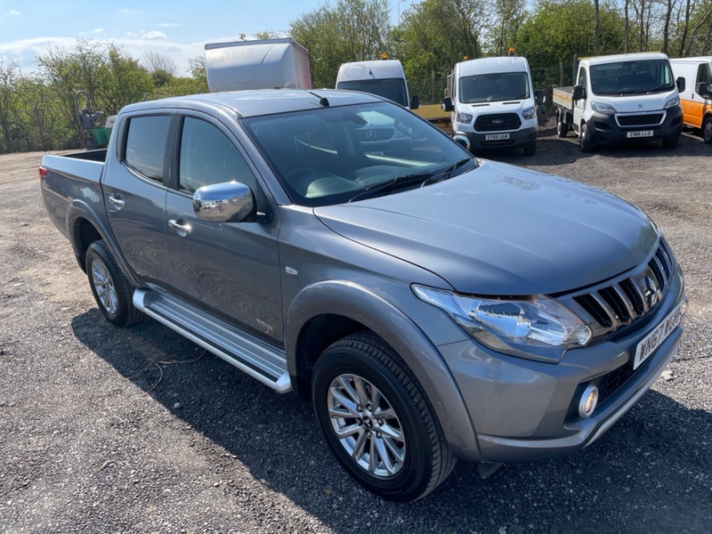 MITSUBISHI L200 DI-D 4WD TITAN Double Cab Pickup. 62k FSh. 2017