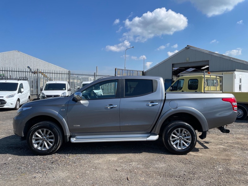 MITSUBISHI L200 DI-D 4WD TITAN Double Cab Pickup. 62k FSh. 2017