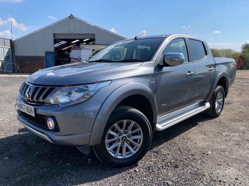 MITSUBISHI L200 DI-D 4WD TITAN Double Cab Pickup. 62k FSh. 2017