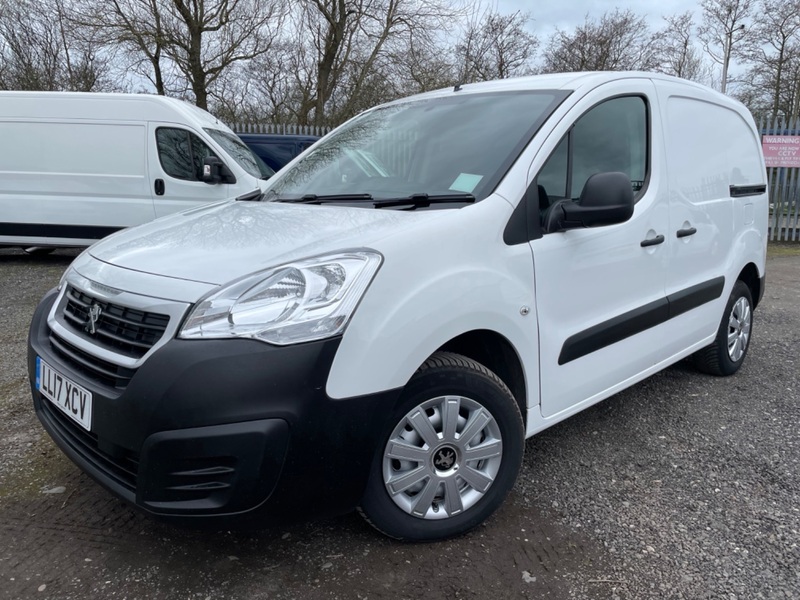 PEUGEOT PARTNER BLUE HDI S L1 850 FSH. Diesel Van. 100BHP 2017