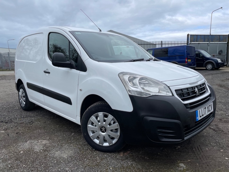 PEUGEOT PARTNER BLUE HDI S L1 850 FSH. Diesel Van. 100BHP 2017