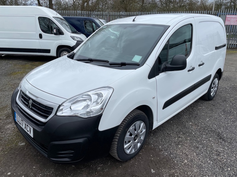 PEUGEOT PARTNER BLUE HDI S L1 850 FSH. Diesel Van. 100BHP 2017